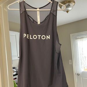 Lululemon Peloton top Never Worn no tags
